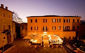 Hotel Clitunno